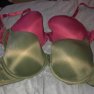 2 VS PINK bras